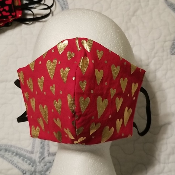 Trio of holiday facemask, chain and no touchkey - Picture 4 of 8